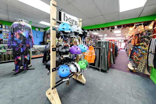 Skateboard Shop «Funtastik Skate and Snowboard Shop», reviews and photos, 18 W Main St, Mechanicsburg, PA 17055, USA
