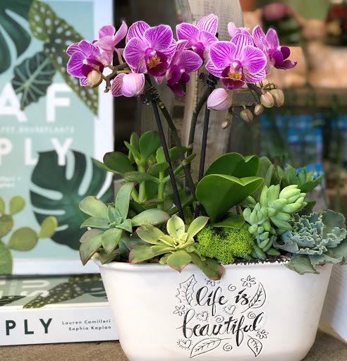 Florist «Carmel Flower Shop», reviews and photos, 1908 US-6, Carmel, NY 10512, USA