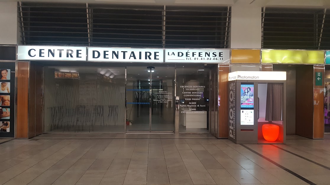 Centre Dentaire La Défense à Puteaux