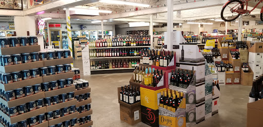 Liquor Store «Grapevine Wine & Liquors», reviews and photos, 900 S Monaco Pkwy, Denver, CO 80224, USA