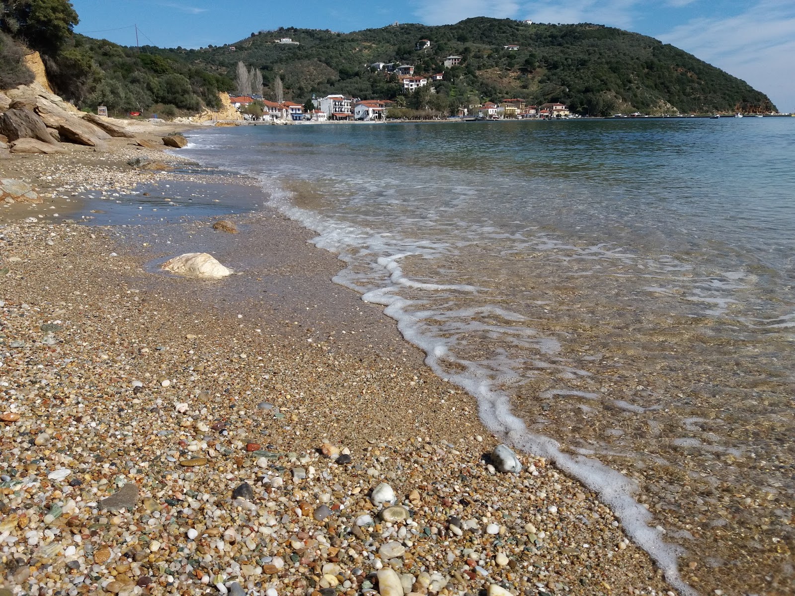 Foto av Platanias beach och bosättningen