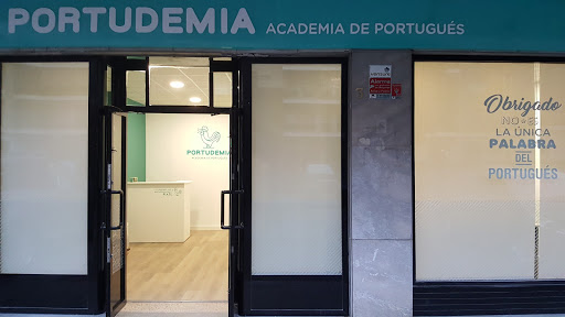 PORTUDEMIA, Academia de portugués