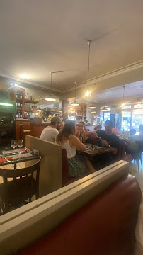 Atmosphère du Restaurant français Restaurant Les Tontons à Paris - n°6