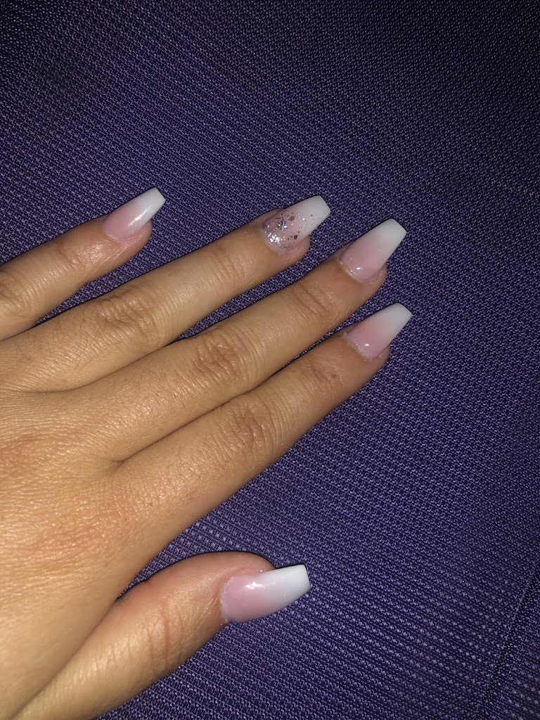 Andy Nails 20736