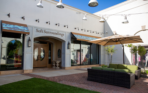 Shopping Mall «Shops of Saddle Creek», reviews and photos, 7509 Poplar Ave #1, Germantown, TN 38138, USA