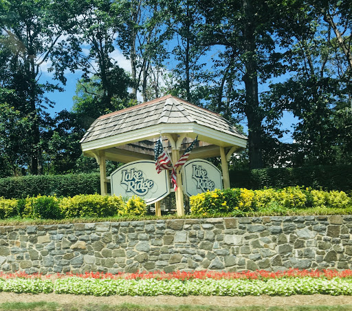 Golf Course «Lake Ridge Golf Course», reviews and photos, 12350 Cotton Mill Dr, Woodbridge, VA 22192, USA