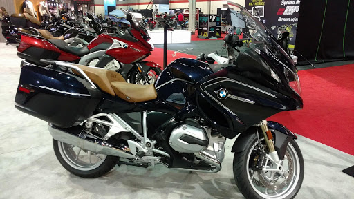 BMW Motorcycle Dealer «BMW Motorcycles of Grand Rapids», reviews and photos, 5995 Division Ave S, Grand Rapids, MI 49548, USA