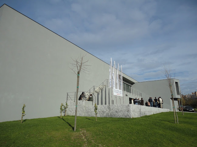 UNAGUI - Universidade do Autodidacta e da Terceira Idade de Guimarães Horário de abertura