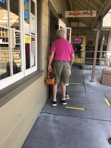 Donut Shop «Donut Alley», reviews and photos, 471 Magnolia Ave, Larkspur, CA 94939, USA