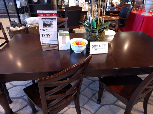 Furniture Store «Ashley HomeStore», reviews and photos, 12185 77th St, Kenosha, WI 53142, USA