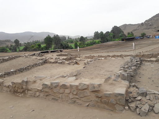 Huaca El Paraíso