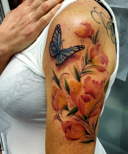 Cherry Tattoo & piercing