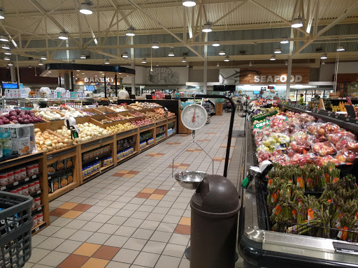 Grocery Store «Schnucks», reviews and photos, 6600 Clayton Rd, Richmond Heights, MO 63117, USA