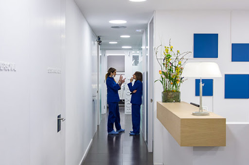 Clínica Dental Barcelona en Barcelona, Barcelona