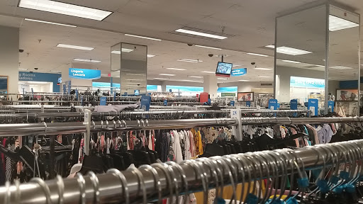 Clothing Store «Ross Dress for Less», reviews and photos, 100 S Biscayne Blvd, Miami, FL 33131, USA