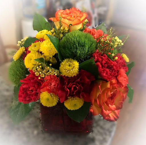 Florist «BloomTown Florist», reviews and photos, 218 W Bay Dr, Largo, FL 33770, USA