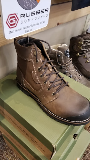 Sporting Goods Store «Great Miami Outfitters», reviews and photos, 25 E Linden Ave, Miamisburg, OH 45342, USA