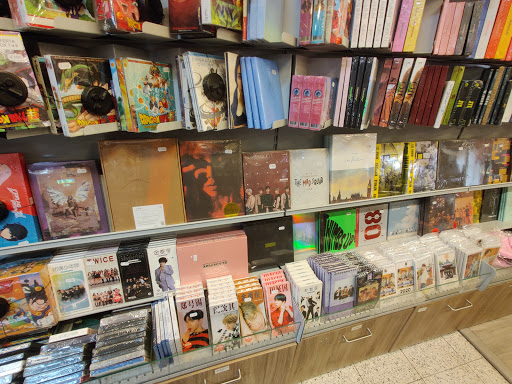 Chunichi Cómics