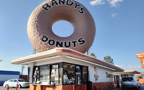 Randy's Donuts image