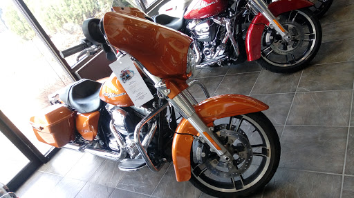 Harley-Davidson Dealer «Harley-Davidson of Danbury», reviews and photos, 51 Federal Rd, Danbury, CT 06810, USA