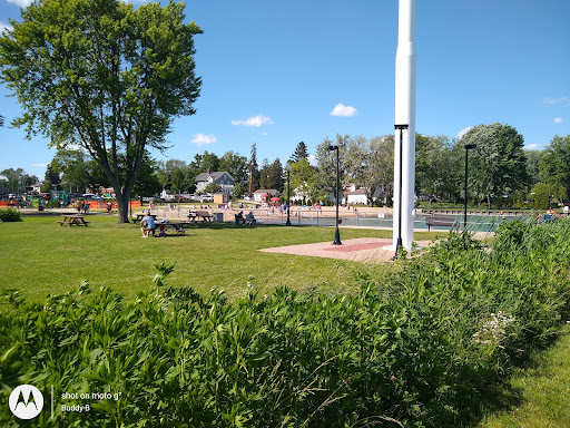 Park «Walter & Mary Burke Park», reviews and photos, 36300 Front St, New Baltimore, MI 48047, USA