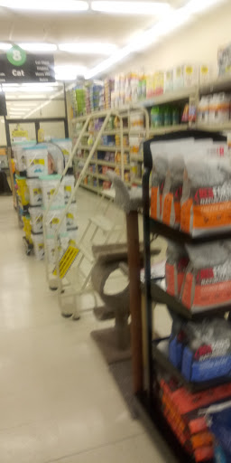 Pet Supply Store «Pet Supplies Plus», reviews and photos, 5555 Youngstown Warren Rd, Niles, OH 44446, USA