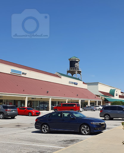 Shopping Mall «Edinburgh Premium Outlets», reviews and photos, 11622 NE Executive Dr, Edinburgh, IN 46124, USA