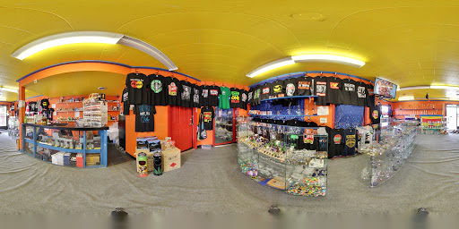 Tobacco Shop «The Bong Smoke Shop», reviews and photos, 225 Lancaster Dr SE, Salem, OR 97317, USA