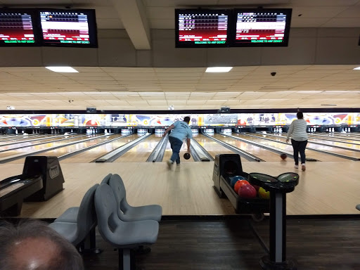 Bowling Alley «AMF Dewey Garden Lanes», reviews and photos, 4470 Dewey Ave, Rochester, NY 14612, USA