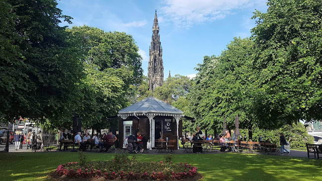 Sir Walter's Cafe in the Gardens - Edinburgh