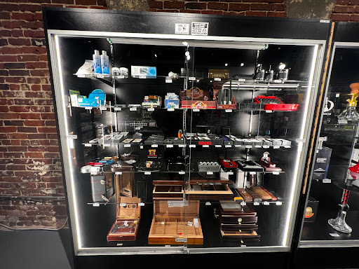 Tobacco Shop «Amsterdam Smoke and Vape Store», reviews and photos, 315 Pine Ave, Long Beach, CA 90802, USA