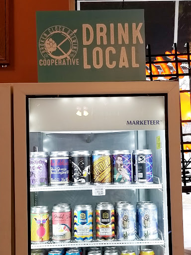 Liquor Store «First Grand Avenue Liquor Store», reviews and photos, 918 Grand Ave, St Paul, MN 55105, USA