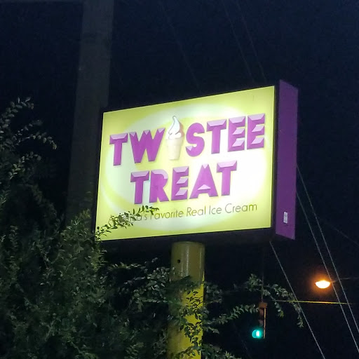 Ice Cream Shop «Twistee Treat Tarpon Springs», reviews and photos, 905 E Tarpon Ave, Tarpon Springs, FL 34689, USA