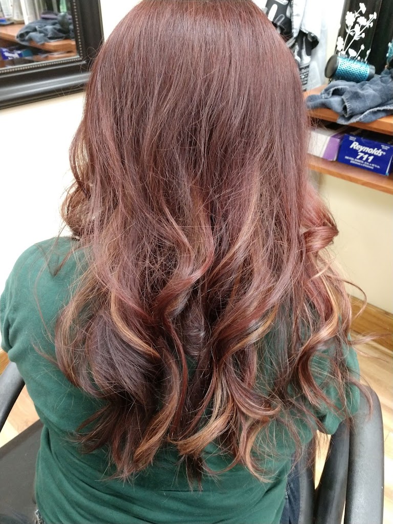 Grand Central Sta Hair Salon 48813