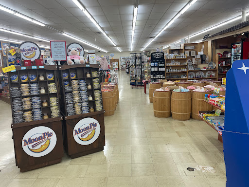 General Store «Moon Pie General Store and Original Book Warehouse», reviews and photos, 3127 Parkway, Pigeon Forge, TN 37863, USA