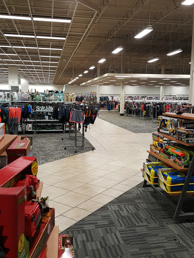 Clothing Store «Burlington Coat Factory», reviews and photos, 940 Silver Ln, East Hartford, CT 06118, USA