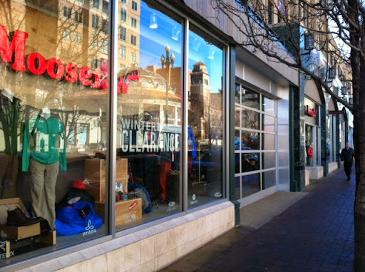 Outdoor Sports Store «Moosejaw», reviews and photos, 439 W 47th St, Kansas City, MO 64112, USA