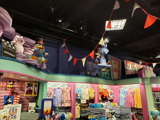 Toy Store «Disney Store», reviews and photos, 7900 Shelbyville Rd, Louisville, KY 40222, USA