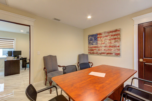 Divorce Lawyer «Denmon Pearlman», reviews and photos