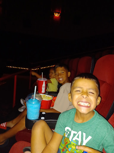 Movie Theater «AMC Classic Galewood Crossings 14», reviews and photos, 5530 W Homer St, Chicago, IL 60639, USA