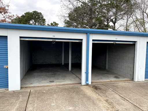 Self-Storage Facility «American Classic Self Storage - Centerville», reviews and photos, 1608 Centerville Turnpike, Virginia Beach, VA 23464, USA