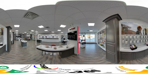Cell Phone Store «Verizon Wireless Halifax MA», reviews and photos, 300 Plymouth St, Halifax, MA 02338, USA