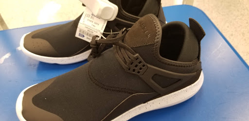 Clothing Store «Ross Dress for Less», reviews and photos, 620 Triangle Shopping Center, Longview, WA 98632, USA