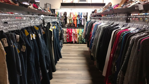 Used Clothing Store «Clothes Mentor», reviews and photos, 2551 45th St S # 113, Fargo, ND 58104, USA