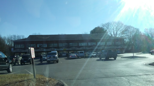 Liquor Store «Lafayette Wine & Liquor», reviews and photos, 30 Lafayette Sq, Vernon, CT 06066, USA