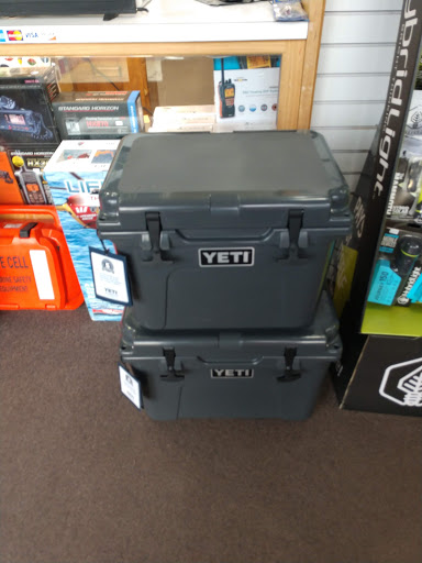 Sporting Goods Store «Half Hitch-Panama City Beach», reviews and photos, 2206 Thomas Dr, Panama City, FL 32408, USA