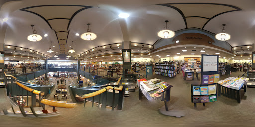Book Store «Barnes & Noble», reviews and photos, 102 Dorset St, South Burlington, VT 05403, USA