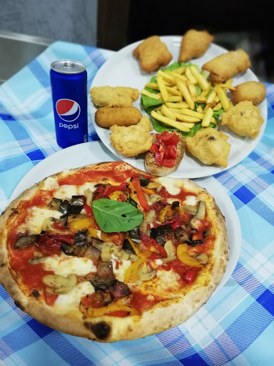 Caffetteria Pizzeria Nazionale via roma150 in Teverola, Provincia di Caserta