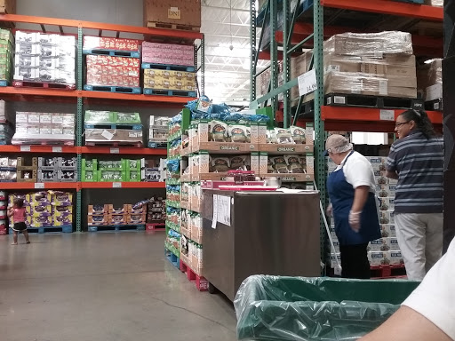 Warehouse store «Costco Wholesale», reviews and photos, 4500 W Shaw Ave, Fresno, CA 93722, USA