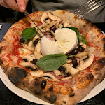 Photo n°3 de l'avis de Caiwei.i fait le 20/12/2022 à 12:30 sur le  L’ Artista | neapolitan pizza à Stuttgart